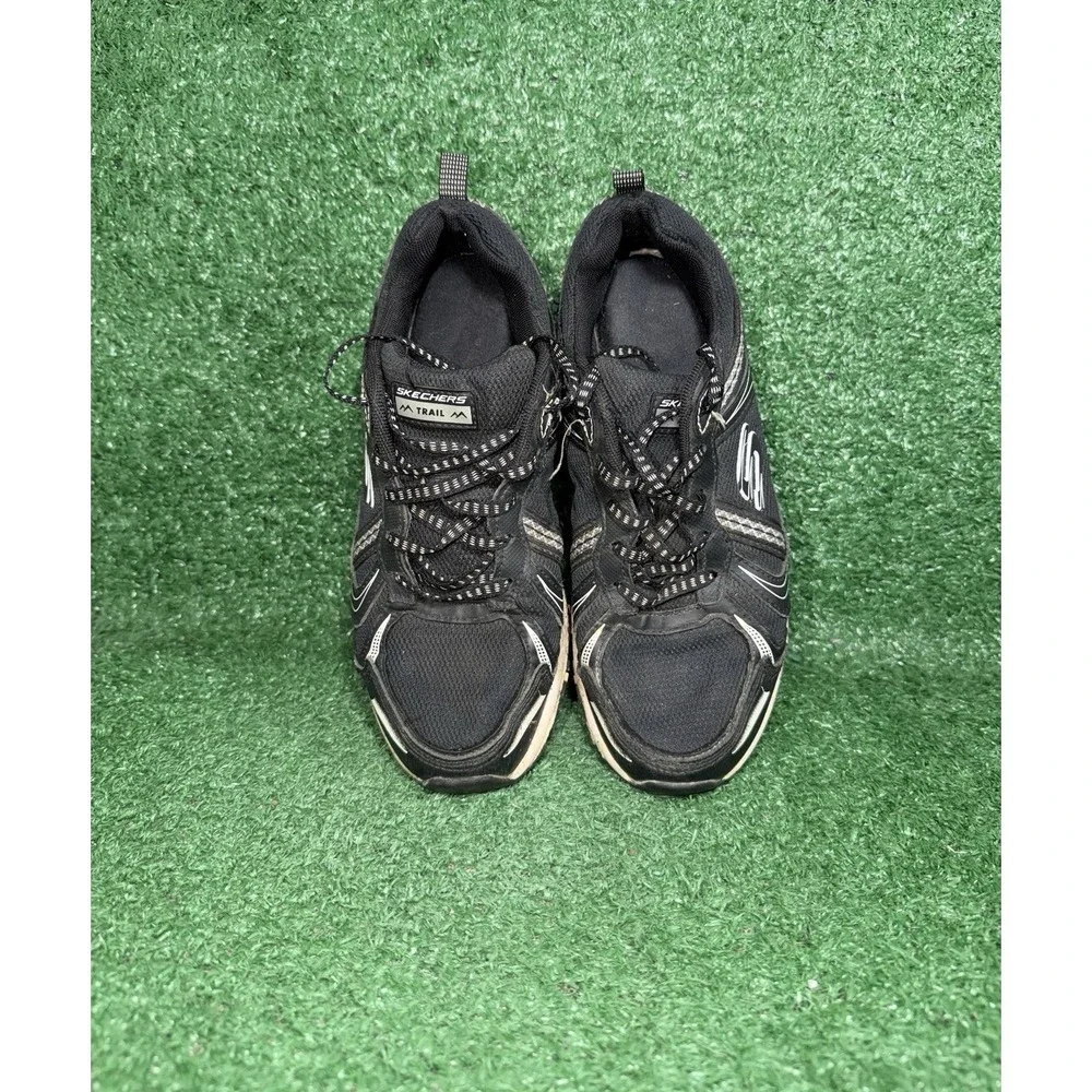 Skechers Hillcrest Vast Adventure Shoes Women Size 7.5 Black White Lace Up Trail